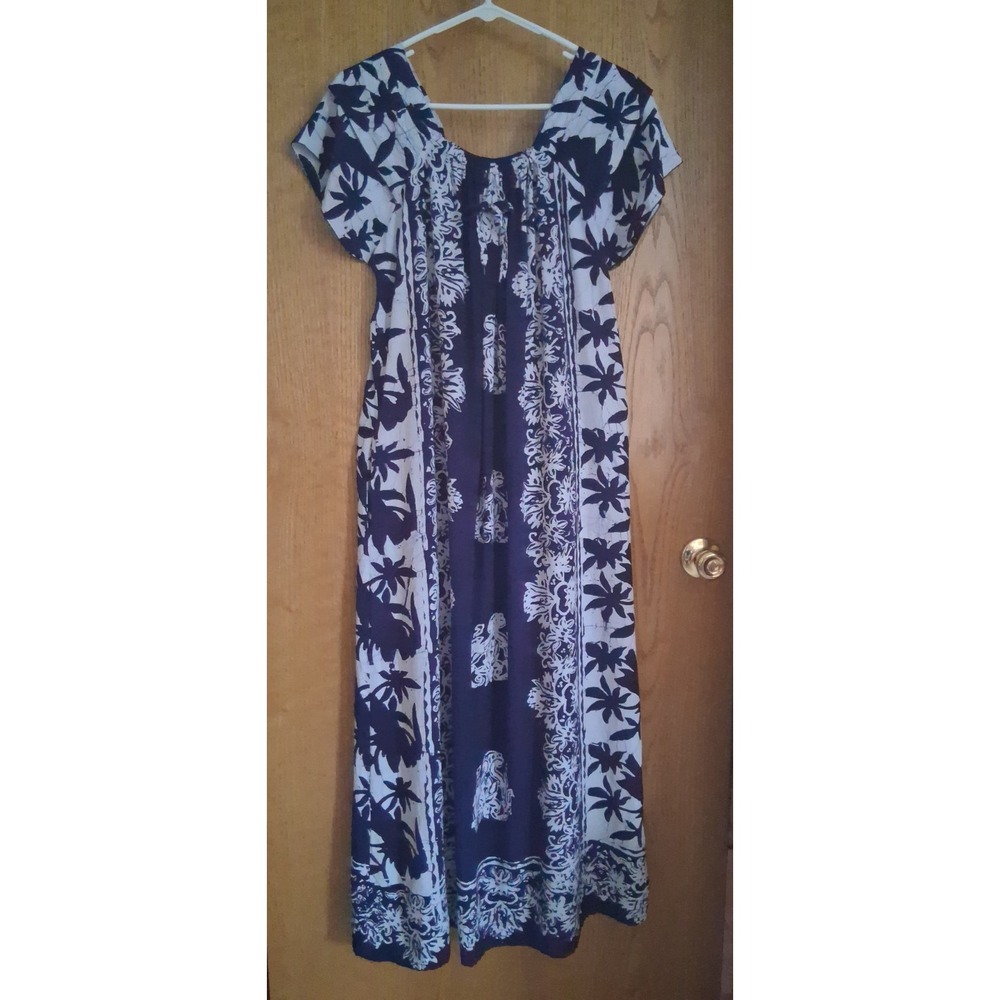 Gajah Putih Batik Medium Summer Maxi Dress Navy White